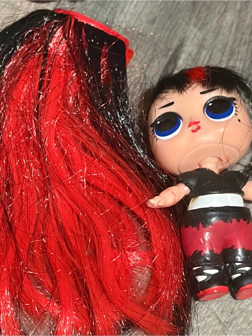 L.O.L surprise Red & Black Synthetic Hair Extensions for Dolls - Unbranded